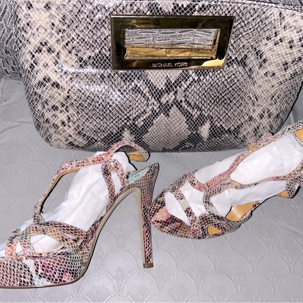 Snake BCBG Snake Heels